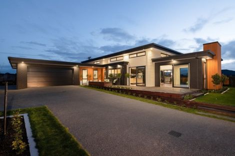 Photo of property in 2 Saint Thomas Avenue, Pyes Pa, Tauranga, 3112