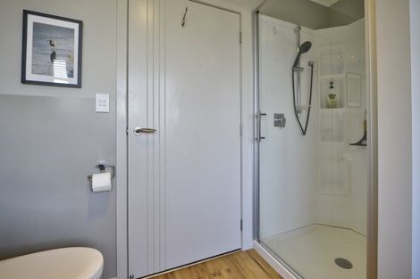 Photo of property in 2 Devon Lane, Carterton, 5713