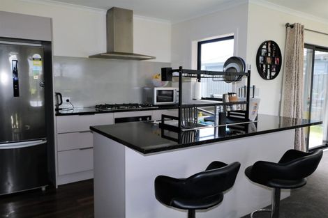 Photo of property in 55 Buddle Road, Wallaceville, Upper Hutt, 5018