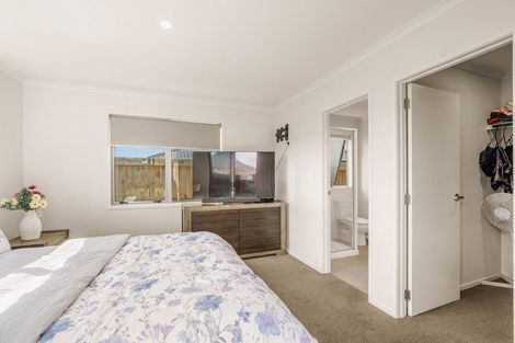 Photo of property in 143 Te Okuroa Drive, Papamoa, 3118