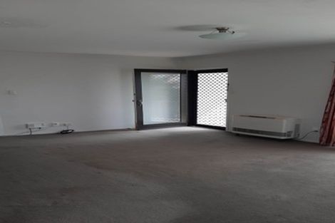 Photo of property in 2/127 Portage Road, New Lynn, Auckland, 0600