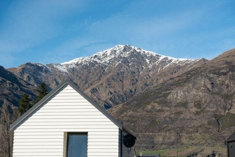 Photo of property in 28 Red Cottage Drive, Lake Hayes, Queenstown, 9304