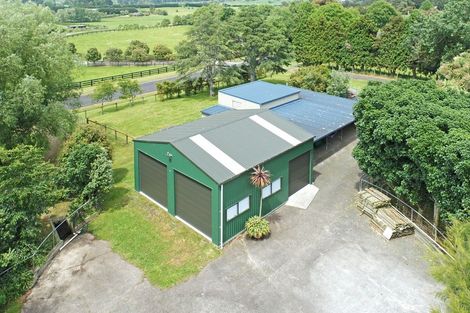 Photo of property in 26 Ernest George Drive, Karaka, Papakura, 2580