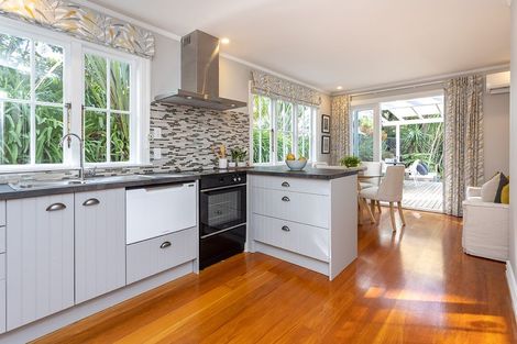 Photo of property in 12 Huia Street, Devonport, Auckland, 0624