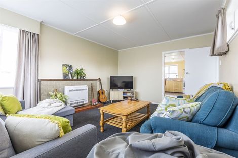 Photo of property in 75 Kettle Avenue, Awapuni, Palmerston North, 4412