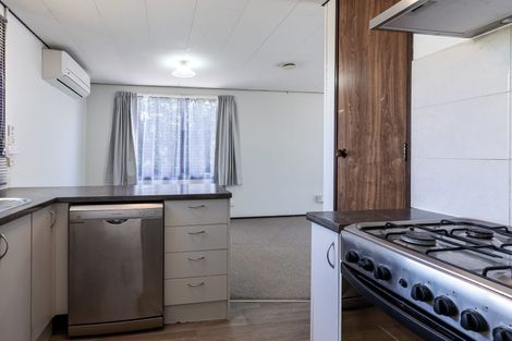 Photo of property in 348 Glengarry Road, Glen Eden, Auckland, 0602