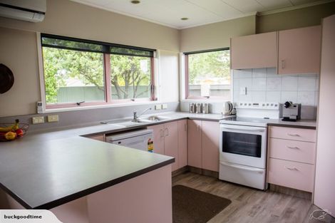 Photo of property in 10 Harpham Street, Taradale, Napier, 4112