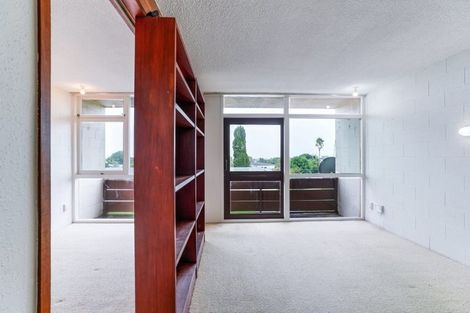 Photo of property in 9 Esplanade Road, Mount Eden, Auckland, 1024