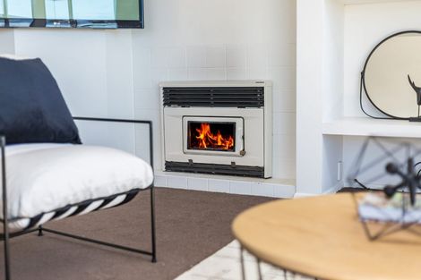 Photo of property in 17 Waru Street, Khandallah, Wellington, 6035