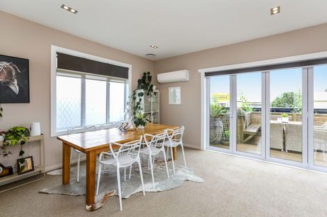 Photo of property in 70 Lemon Street, New Plymouth, 4310