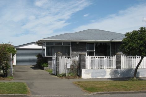 Photo of property in 28 Mcgregors Road, Bromley, Christchurch, 8062