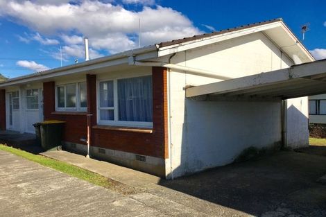 Photo of property in 22 Grande Vue Road, Hillpark, Auckland, 2102