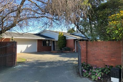 Photo of property in 5c Gilmore Place, Burnside, Christchurch, 8053