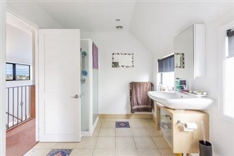 Photo of property in 54 Brightside Road, Stanmore Bay, Whangaparaoa, 0932