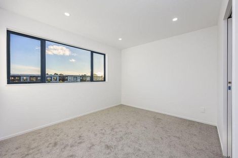 Photo of property in 25 John Gray Street, Papakura, 2110