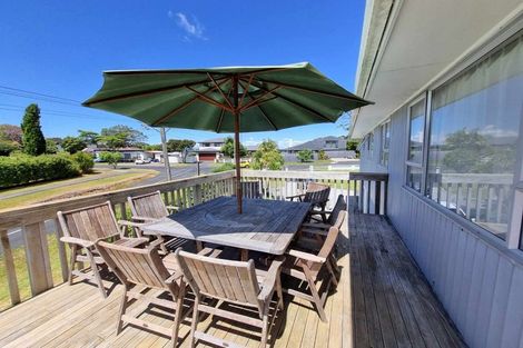 Photo of property in 26 Ferry Parade, Herald Island, Auckland, 0618