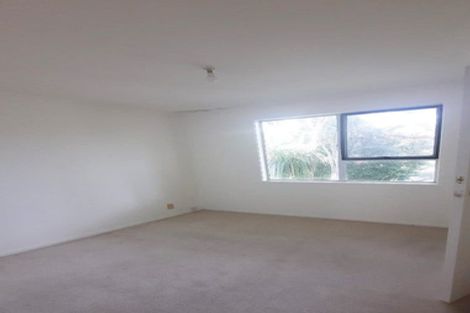 Photo of property in 1/14 Vonnell Place, Birkdale, Auckland, 0626