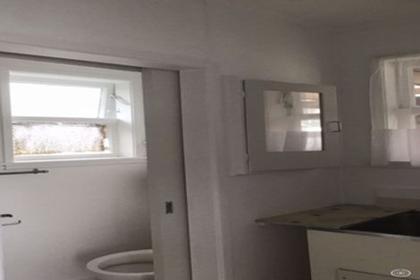 Photo of property in 58 Glendale Road, Glen Eden, Auckland, 0602