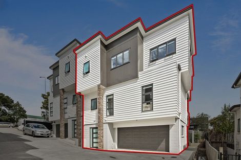 Photo of property in 4225b Great North Road, Glendene, Auckland, 0602