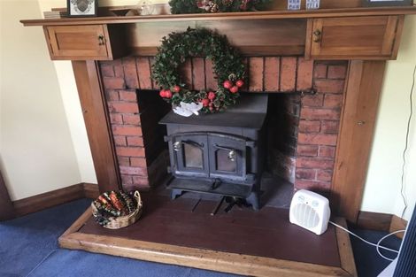 Photo of property in 118 Wellington Street, Picton, 7220