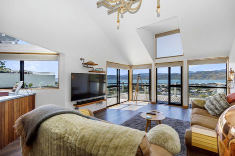 Photo of property in 80 Tio Tio Road, Seatoun, Wellington, 6022