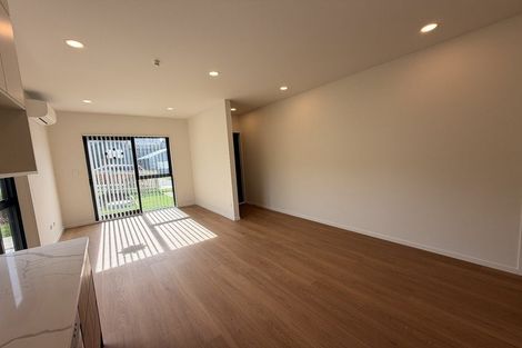 Photo of property in 4 Kopu Road, Orewa, 0931