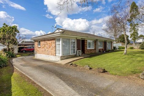 Photo of property in 28 Landscape Road, Papatoetoe, Auckland, 2025