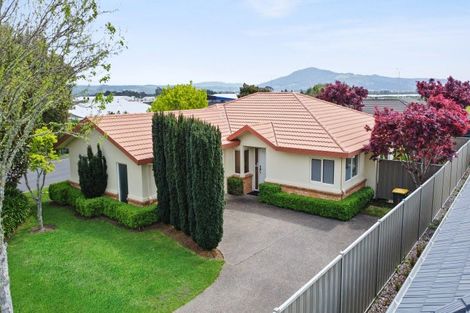 Photo of property in 38 Owhatiura Drive, Lynmore, Rotorua, 3010