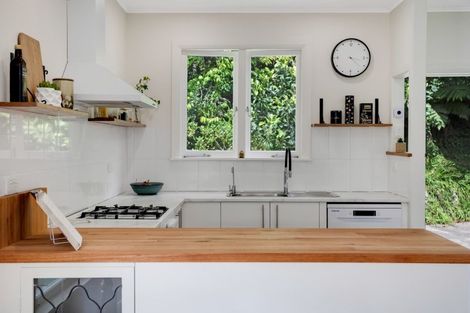 Photo of property in 42 Seaview Road, Paihia, 0200