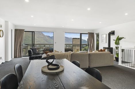 Photo of property in 1/43 Belfast Terrace, Queenstown, 9300