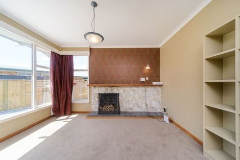 Photo of property in 12 Innes Place, Roslyn, Palmerston North, 4414