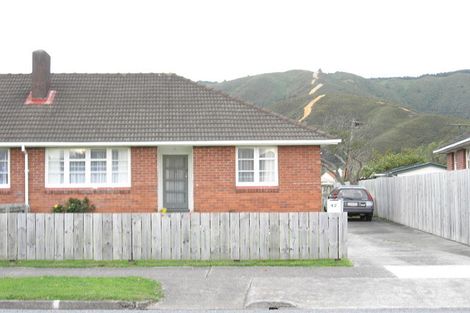 Photo of property in 42 Hewer Crescent, Naenae, Lower Hutt, 5011