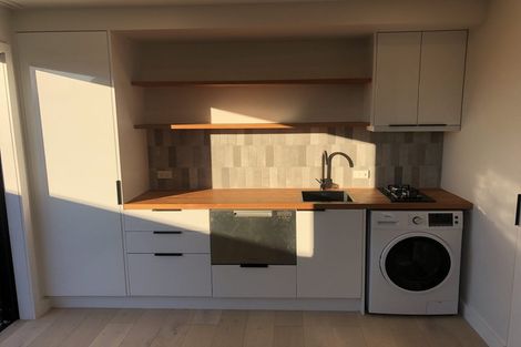 Photo of property in 29 Lookout Drive, Laingholm, Auckland, 0604