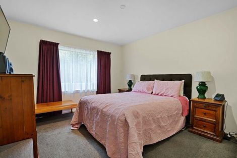 Photo of property in 1 Oakden Drive, Darfield, 7510