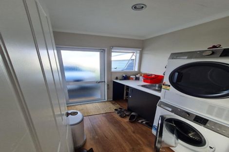 Photo of property in 23 Ngatai Road, Otumoetai, Tauranga, 3110