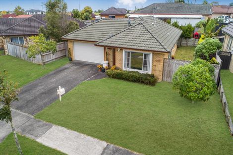 Photo of property in 10 Ironstone Place, Randwick Park, Auckland, 2105