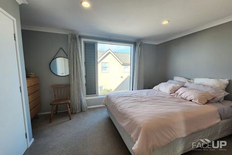 Photo of property in 7n Clearwater Cove, West Harbour, Auckland, 0618