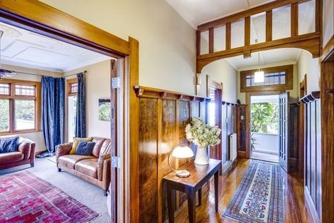 Photo of property in 8 Brewster Street, Bluff Hill, Napier, 4110