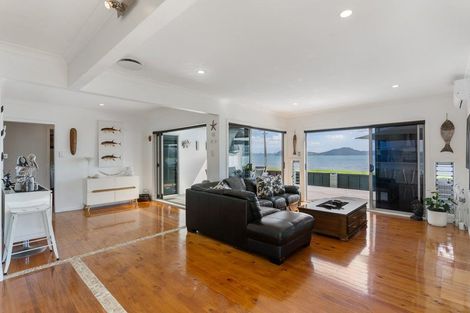 Photo of property in 1437 Clevedon Kawakawa Road, Kawakawa Bay, Papakura, 2585