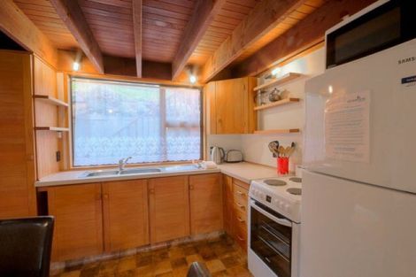 Photo of property in 24a Mckerrow Place, Sunshine Bay, Queenstown, 9300