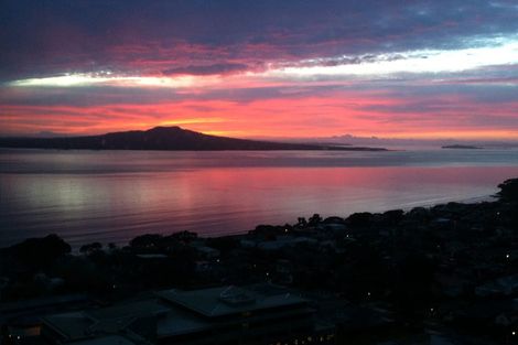 Photo of property in Sentinel Apartments, 1102/3 Northcroft Street, Takapuna, Auckland, 0622