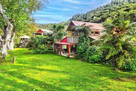 Photo of property in 3081 Whanganui River Road, Matahiwi, Whanganui, 4576