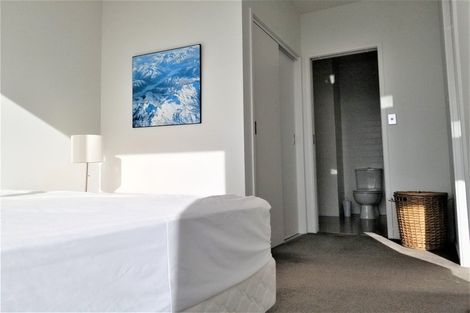 Photo of property in Sentinel Apartments, 1102/3 Northcroft Street, Takapuna, Auckland, 0622