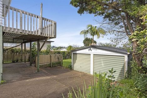 Photo of property in 4 Tonkin Drive, Sunnynook, Auckland, 0620