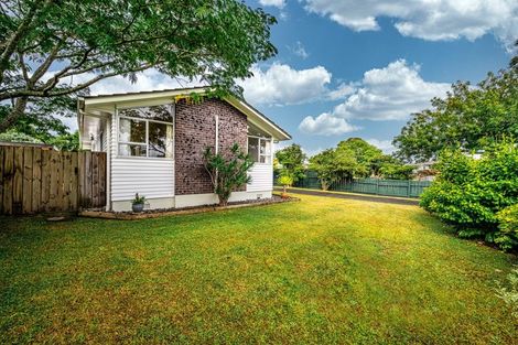 Photo of property in 4 Tangelo Place, Bucklands Beach, Auckland, 2012