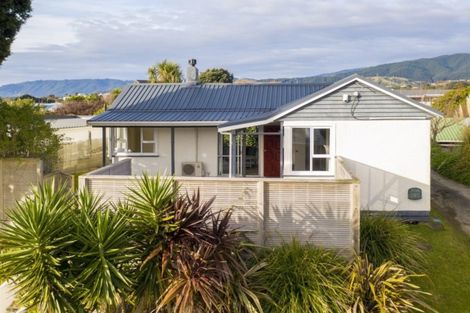 Photo of property in 13 Allen Road, Raumati Beach, Paraparaumu, 5032