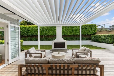 Photo of property in 26 Richmond Avenue, Northcote Point, Auckland, 0627