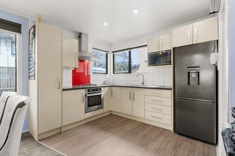 Photo of property in 97 Everglade Drive, Totara Heights, Auckland, 2105