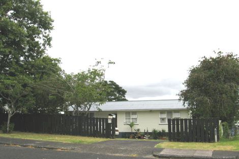Photo of property in 8 Wylie Avenue, Sunnynook, Auckland, 0620
