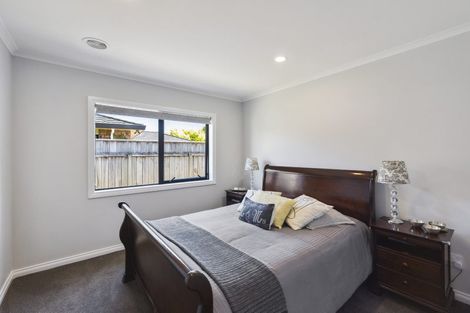 Photo of property in 176 Milne Drive, Paraparaumu, 5032